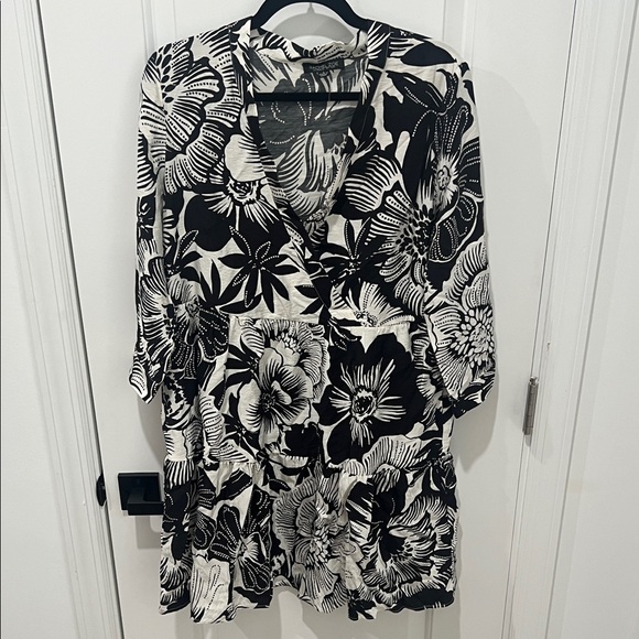 Rachel Zoe Monochrome Floral Pattern Dress Size Large - Picture 1 of 6